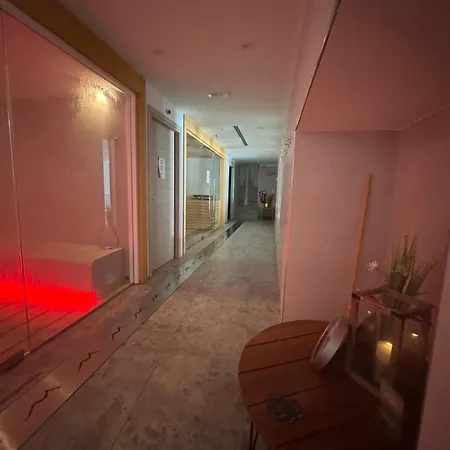 Daire Grande Maison Du Coeur Spa,gym E Aree Relax