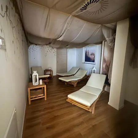 Daire Grande Maison Du Coeur Spa,gym E Aree Relax *